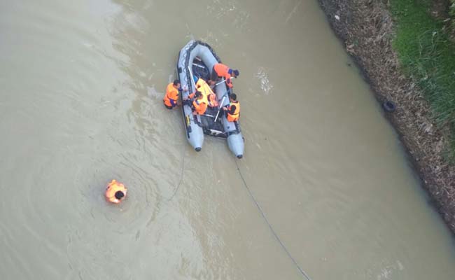 Cari Kerang di Sungai, ABG di Jombang Tenggelam