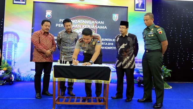 Kapolres Jombang dan Pemkab MoU Pembelajaran Kurikulum Khusus