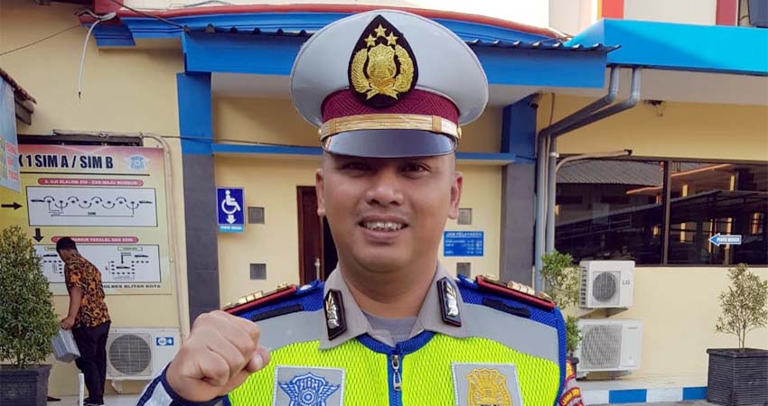 Kasatlantas Jombang AKP Haris Darma Sucipto, SIK