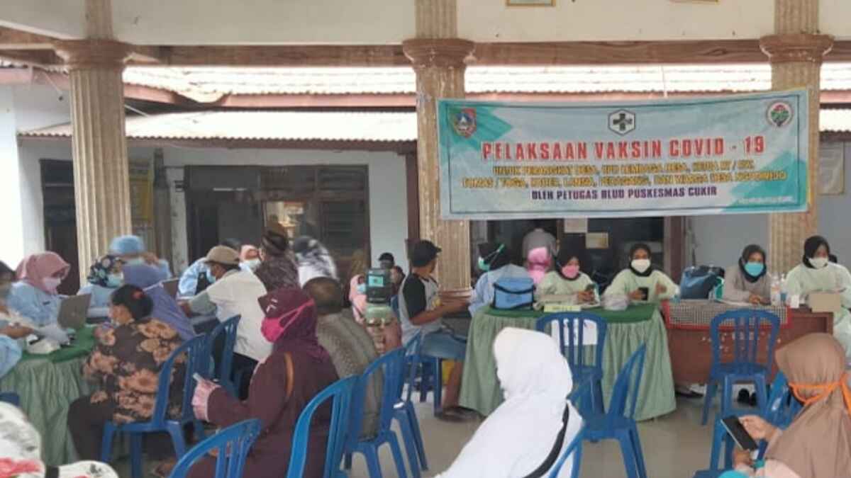 Tokoh Masyarakat di Empat Dusun Ngudirejo Jombang Divaksin