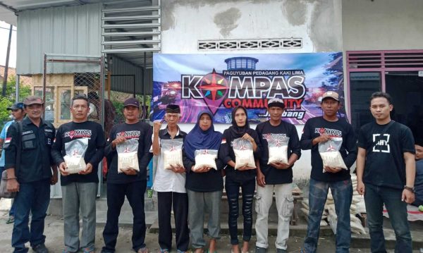 Isi Awal Tahun, DPC Demokrat Jombang Sebar 5 Ribu Paket Sembako