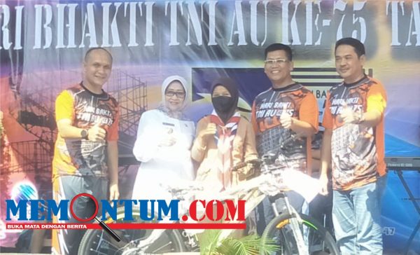 Semarakkan Hari Bhakti, Satradar 222 Gelar Gowes hingga Santunan Anak Yatim dan Lansia