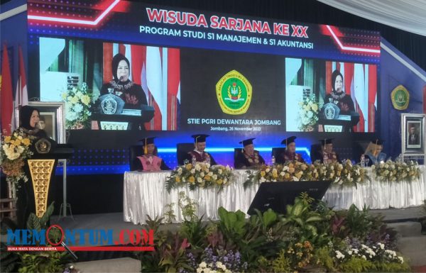 Wabup Sumrambah Hadiri Pelaksanaan Wisuda Sarjana STIE PGRI Dewantara Jombang